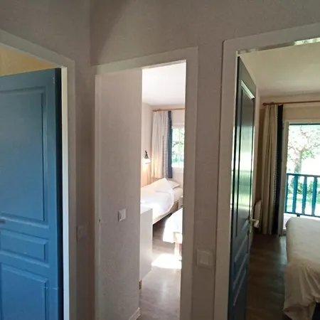 Ferienhaus Bright 50 M For 6 With Balcony And Garden